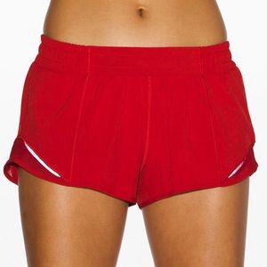 Red lulu hotty hot 2.5 shorts